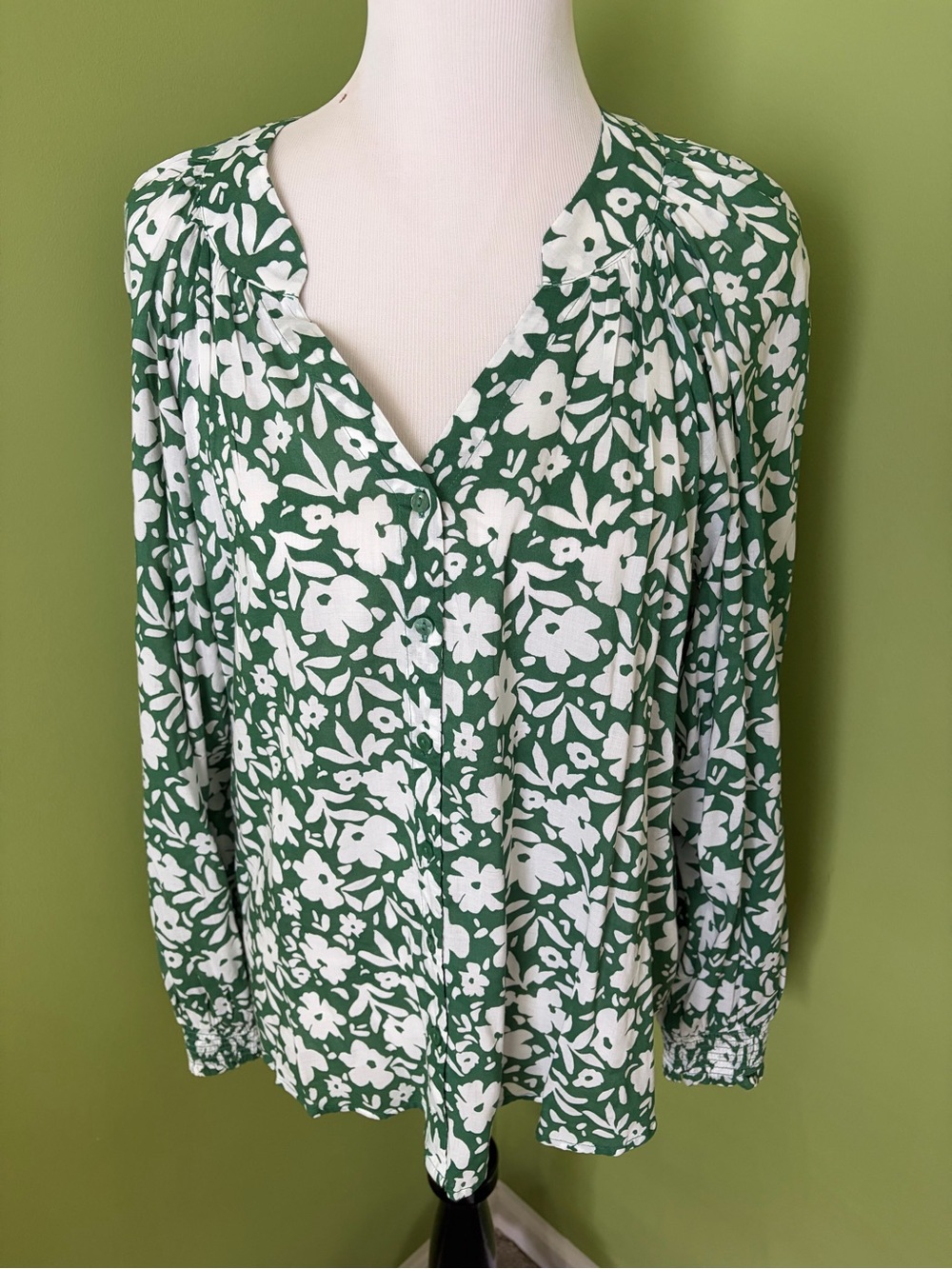 Sonoma Green and White Floral Button-Down Blouse